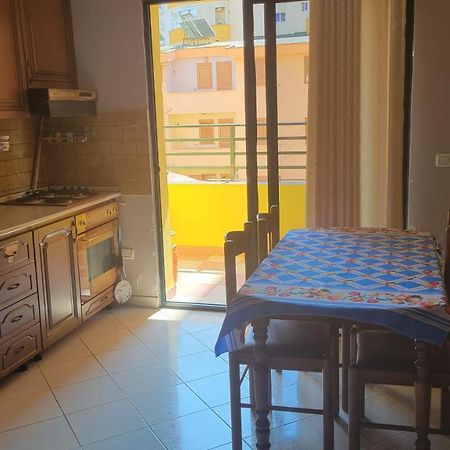 Charming Apartment Lushnjë Dış mekan fotoğraf