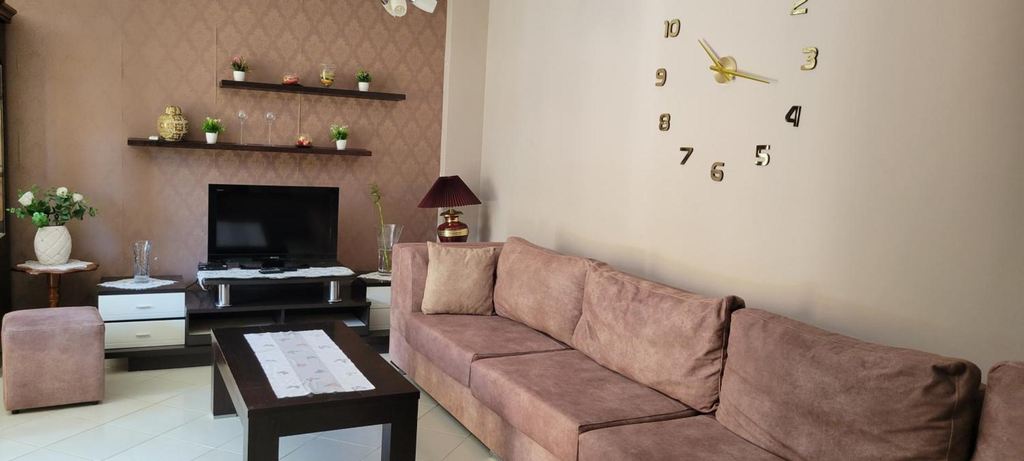 Charming Apartment Lushnjë Dış mekan fotoğraf